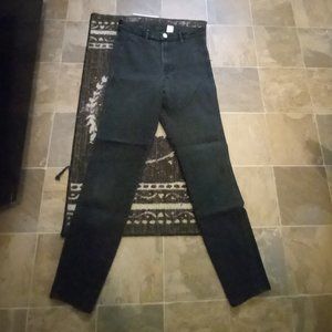 Black skinny jeans